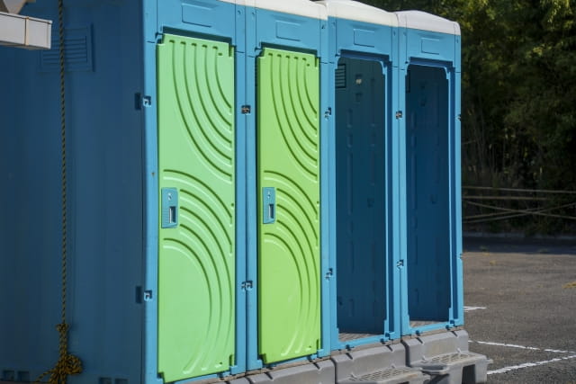 失敗しない仮設トイレ導入ガイド：用途別選定基準と最適解とは